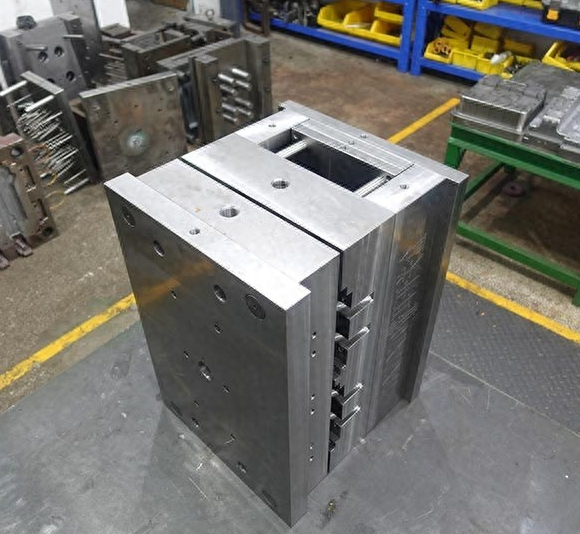 塑膠模具定制開模的行業解決方案